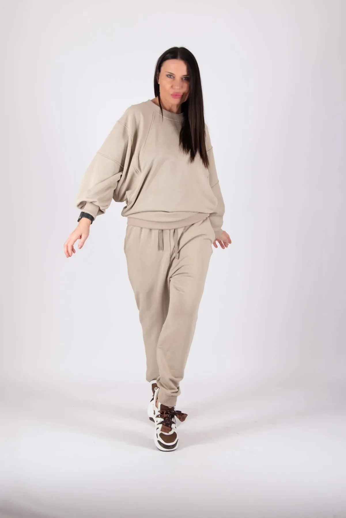 AMALIA BEIGE WIDE TRACKSUIT