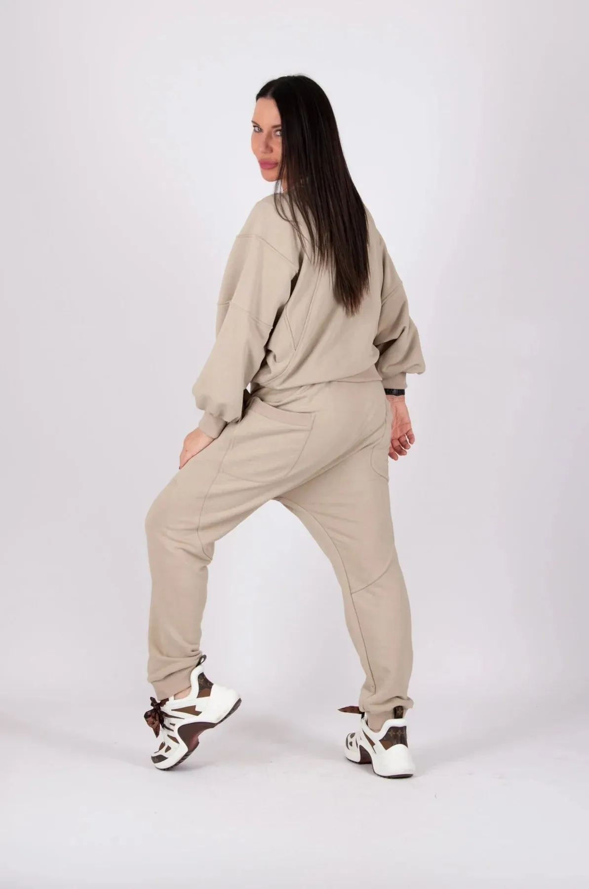 AMALIA BEIGE WIDE TRACKSUIT