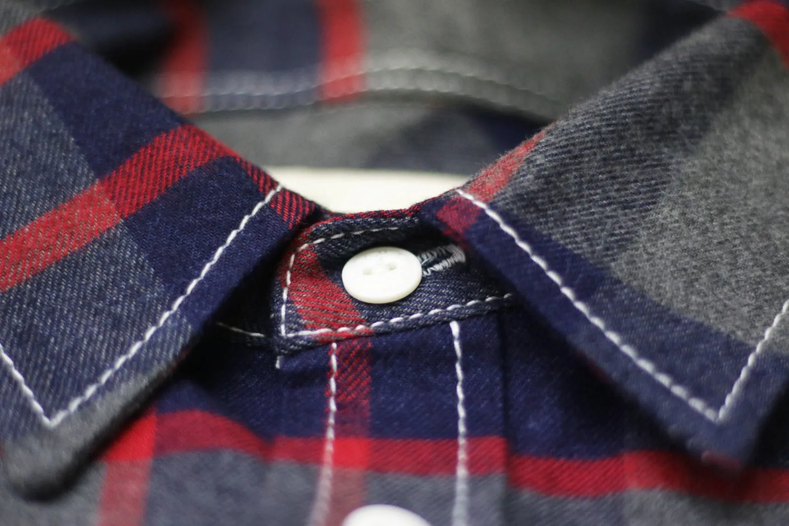 GREYHOUND PLAID FLANNEL WORK SHIRT (GREY/BLUE/RED)