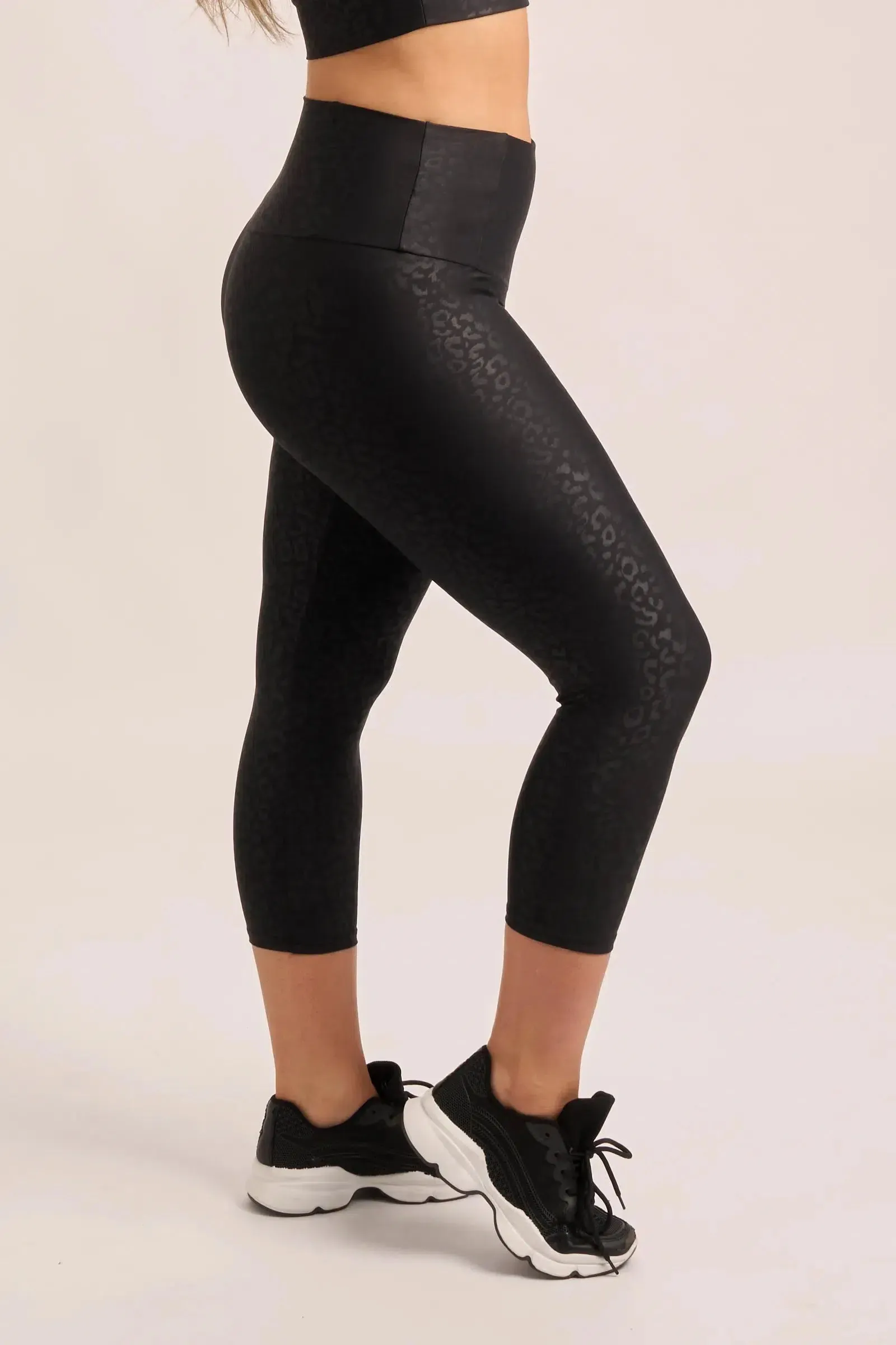 Performance Tummy Control High Waisted Capri Leggings - Black Exotic Touch Jag