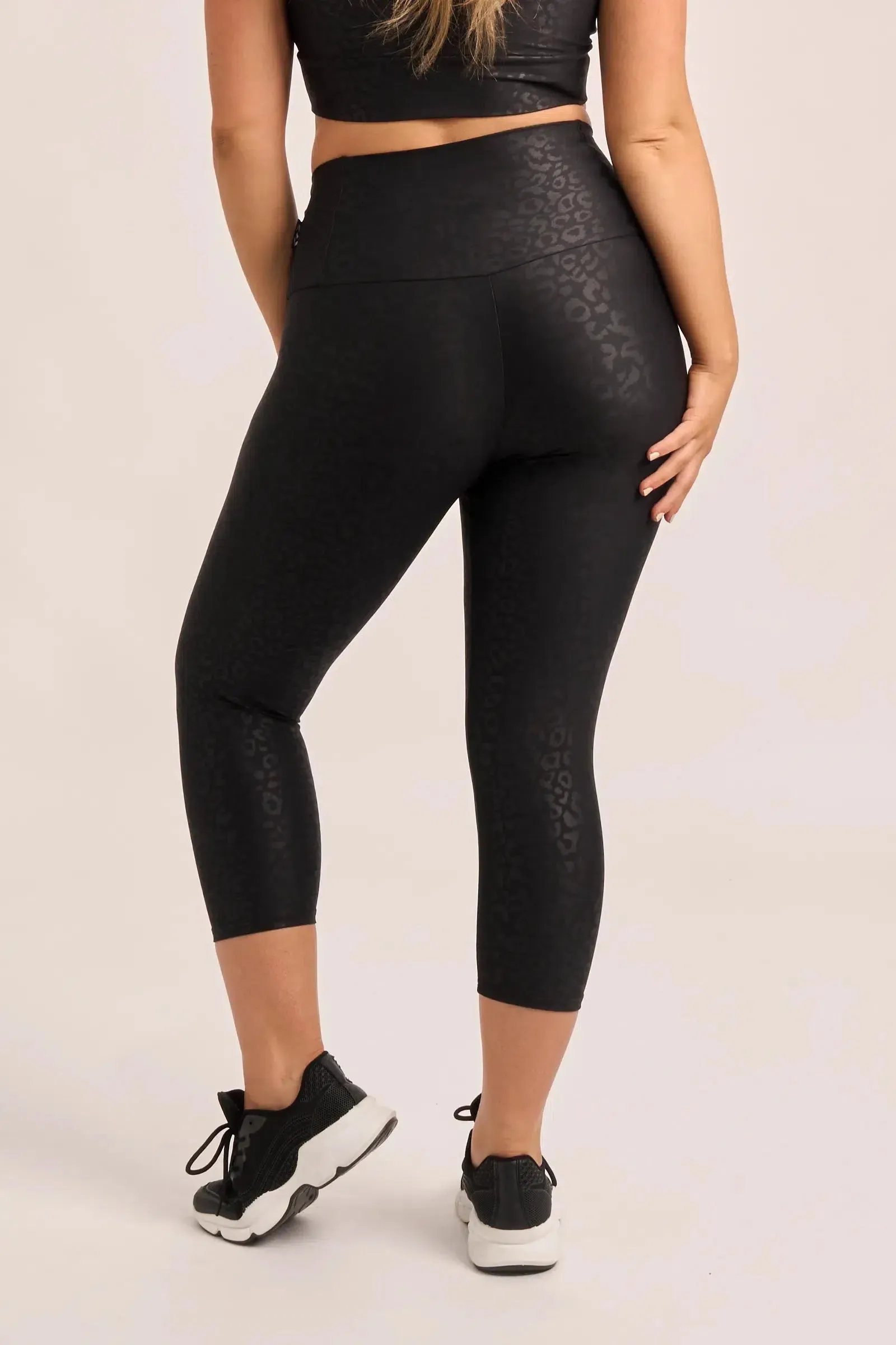 Performance Tummy Control High Waisted Capri Leggings - Black Exotic Touch Jag