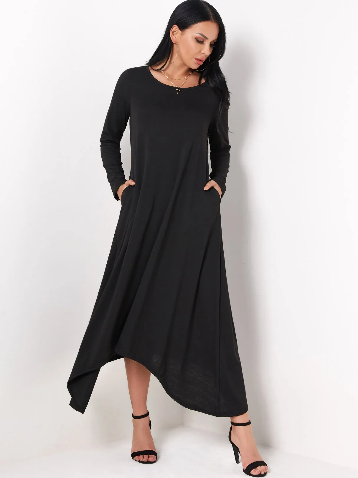 Wholesale Round Neck Plain Side Pockets Long Sleeve Black Maxi Dress