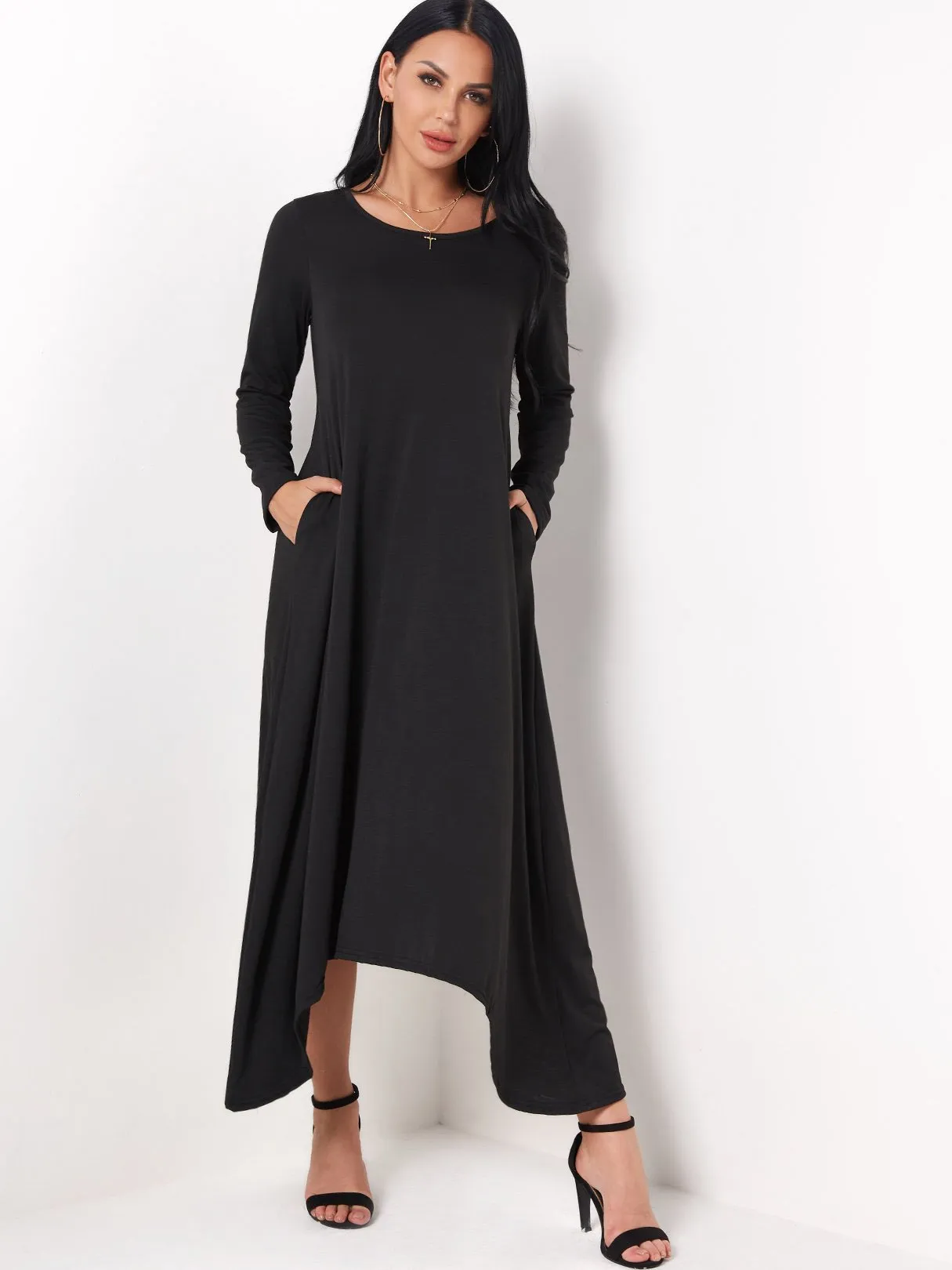 Wholesale Round Neck Plain Side Pockets Long Sleeve Black Maxi Dress